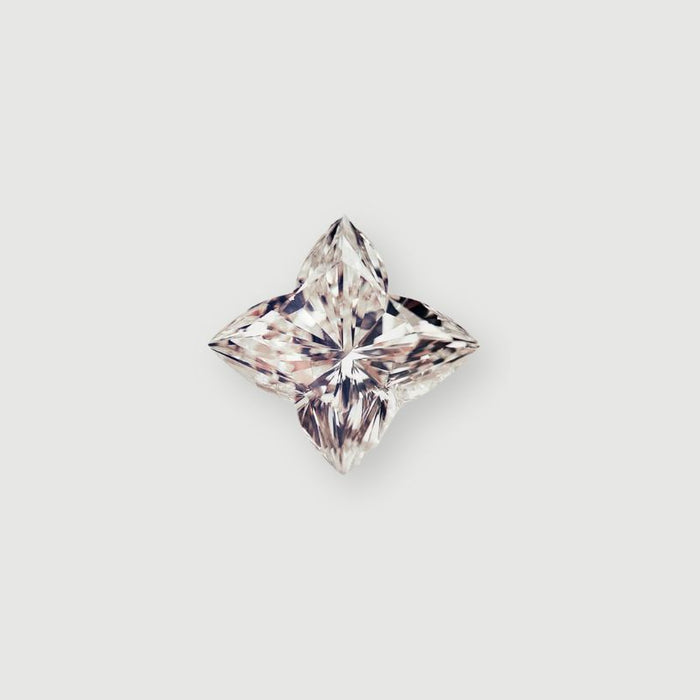 Une taille de diamant unique : la "LV Monogram Star"
