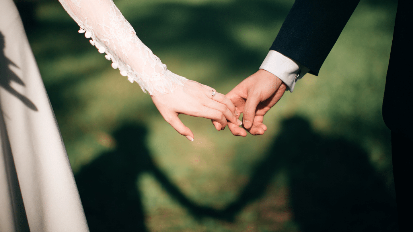 Des préparatifs de mariage à deux, jusque dans les bijoux