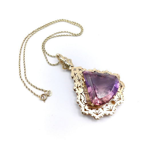 Collier Collier pendentif améthyste moderniste en or jaune 14k 58 Facettes