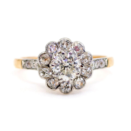 Bague 54.5 Bague en platine avec diamants taille ancienne 58 Facettes B518B54C52C445508236AB88E63E0FA4