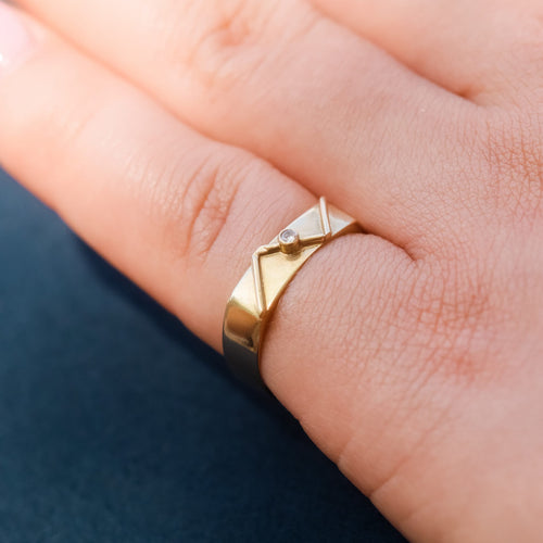 Bague 54 Bague en or jaune 18 carats avec diamant 58 Facettes 5623