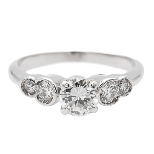 Bague 55 Bague solitaire en or blanc 18 carats et diamants 58 Facettes 1137222CN