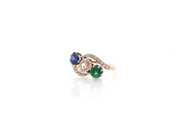 Bague 55 Bague trilogie vintage en or jaune 18k avec diamants, saphir et émeraude 58 Facettes 25996