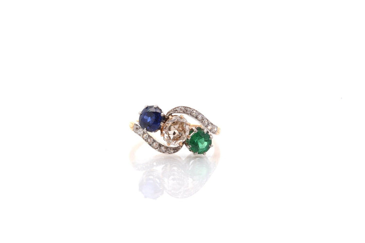 Bague 55 Bague trilogie vintage en or jaune 18k avec diamants, saphir et émeraude 58 Facettes 25996
