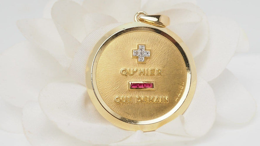 Pendentif Augis - Pendentif médaille d’amour en or jaune 18 ct, diamants et rubis 58 Facettes 32493