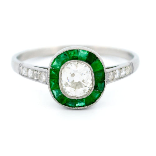 Bague 53.5 Bague cible en platine avec diamant et émeraudes 58 Facettes 67105630A42C45DA9C369A9444E43A8F