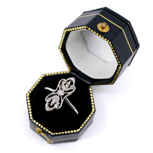 Bague 53 Bague en platine avec diamant taille ancienne et diamants taille rose 58 Facettes 671EEFEFD4514AD988CCA9865E203D68
