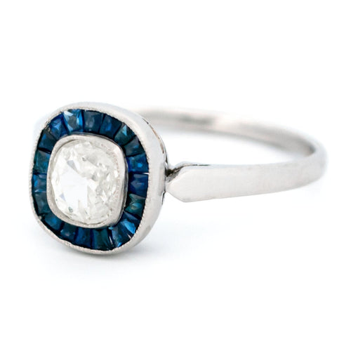 Bague 53 Bague halo en platine avec saphirs et diamant taille ancienne 58 Facettes 38D54FF352D5479DBFF158C1A31D0550