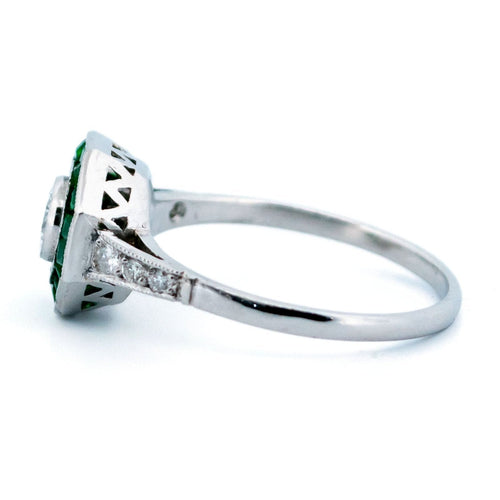Bague 55.5 Bague en platine avec diamant taille brillant et émeraude 58 Facettes 76851EBEDE004A599DCA71647E815FCF