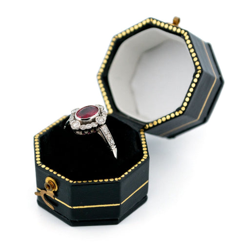 Bague 55 Quatrefoil - Bague en platine avec rubis et diamants 58 Facettes 5D1A72A5A0884D5C906DB26350BA9C87