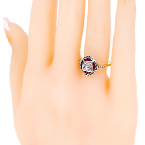 Bague 52.5 Bague Art déco en or 18 carats avec diamants et rubis 58 Facettes DBE58F7FF65C44918D0DCF5FC1D33ADB