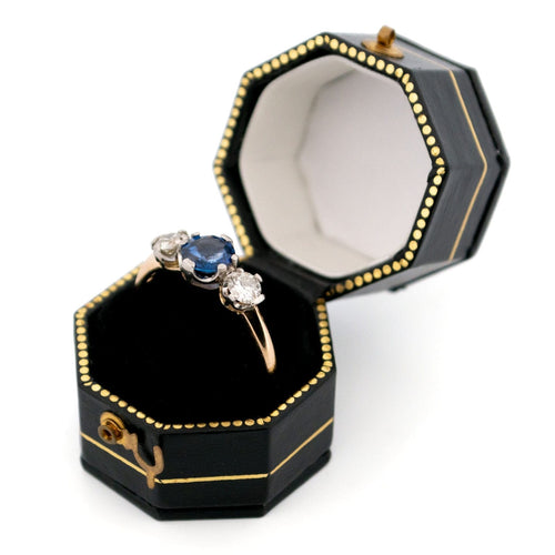 Bague 55.5 Bague trilogie en platine avec saphir et diamants 58 Facettes 20CFD133C5EF4F258C2740C112C09AC4