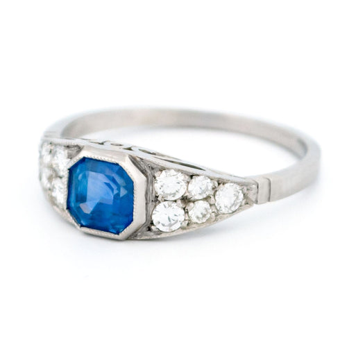 Bague 54.5 Bague est-ouest en platine avec saphir et diamants 58 Facettes 9CC02E1EC2A54094AC5B7CE6C6B0D4E9