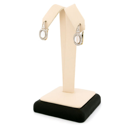Boucles d'oreilles Boucles d’oreilles grappe en platine et or 18 carats, diamants et pierre de lune 58 Facettes 24D582833E2B4B0F85634FFA7DE88491