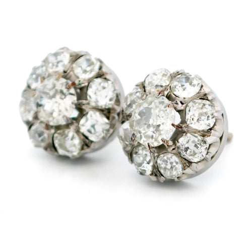Boucles d'oreilles Boucles d’oreilles en grappe de diamants taille ancienne en or blanc 14 carats 58 Facettes A93D9F812E6945BE82150038FE133FDF