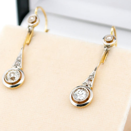 Boucles d'oreilles Boucles d'oreilles pendantes en or 18 carats et diamants 58 Facettes AB1E518706D34E52BF5F76079DEFDAAC