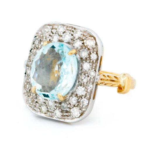 Bague 54.5 Bague entourage en or 18 carats avec aigue-marine et diamants 58 Facettes 3A835F118F3E4E7EA32FBF94D769BE53