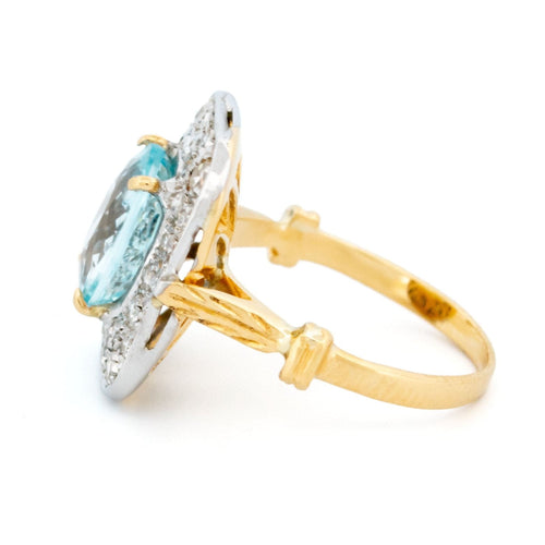 Bague 54.5 Bague entourage en or 18 carats avec aigue-marine et diamants 58 Facettes 3A835F118F3E4E7EA32FBF94D769BE53
