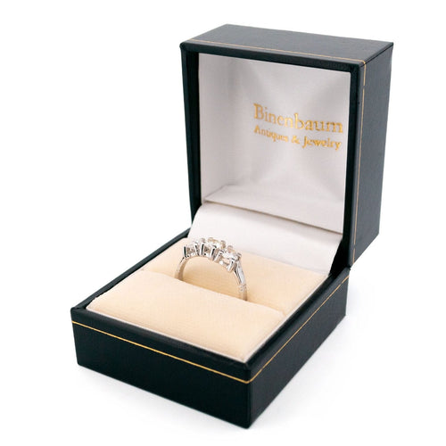 Bague 53 Bague trilogie en or 18 carats avec diamants taille ancienne 58 Facettes 0472804AB5EE4A159037190DC21CD41A