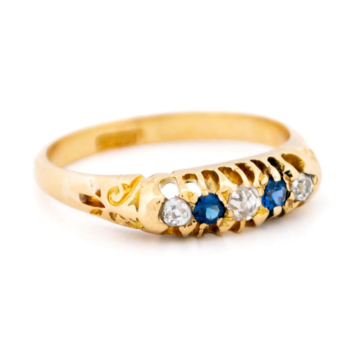Bague 54 Bague rangée de diamants et saphirs en or 18 carats 58 Facettes C826BF7204404654B34E96292418CE6D
