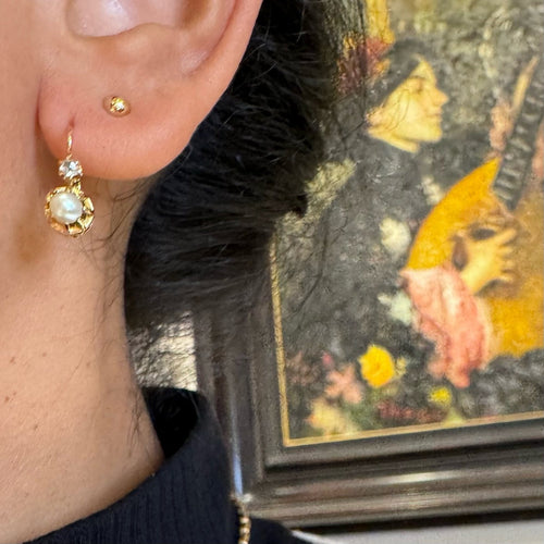 Boucles d'oreilles Boucles d’oreilles dormeuses - Perles et diamants taille rose en or 18k 58 Facettes 05B74D8294B146B588081AF9D6B0066A