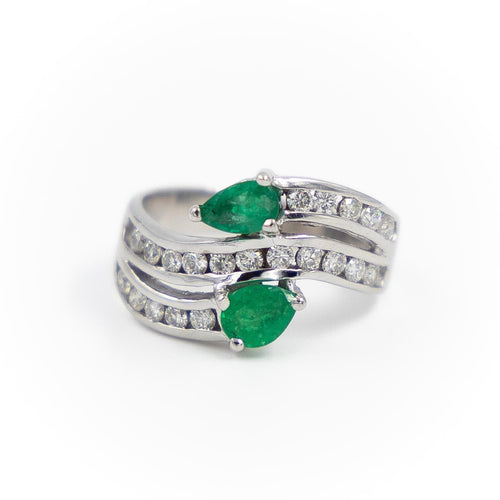 Bague 47 Bague Toi & Moi en or blanc 18 carats émeraudes et diamants 58 Facettes 1731222CN