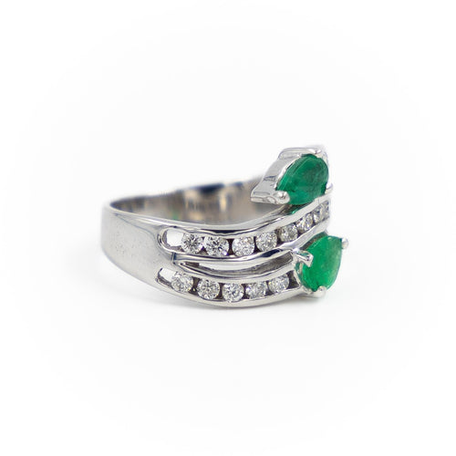 Bague 47 Bague Toi & Moi en or blanc 18 carats émeraudes et diamants 58 Facettes 1731222CN
