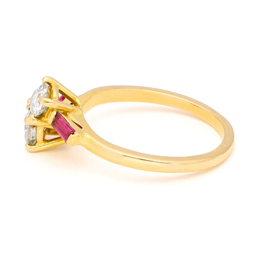 Bague 56 Bague toi et moi croisée en or jaune 18k, diamants et rubis 58 Facettes F9741822BBA242878DB6C7CCAE57A727