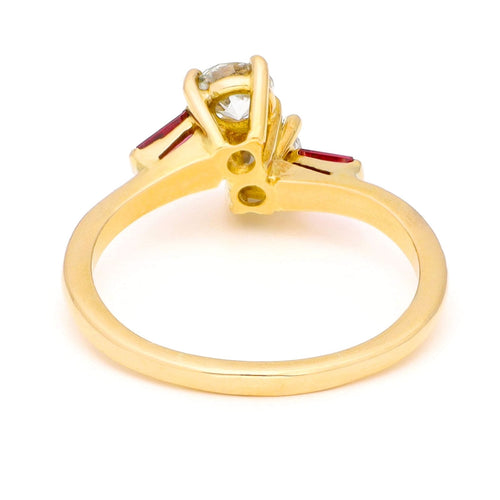 Bague 56 Bague toi et moi croisée en or jaune 18k, diamants et rubis 58 Facettes F9741822BBA242878DB6C7CCAE57A727