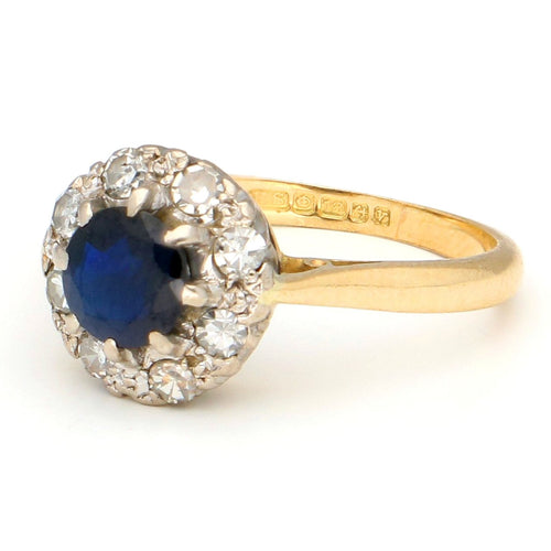 Bague 53 Bague cluster saphir et diamants en or jaune et blanc 18k 58 Facettes EE8563BA34EE40D6BFFF145C5731449E