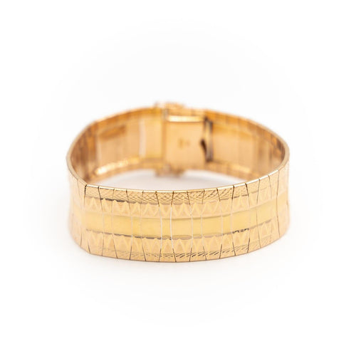 Bracelet Bracelet manchette en or jaune 18 carats texturé 58 Facettes 1962897CN