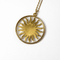 Pendentif Pendentif soleil stylisé rond en or jaune 18K 58 Facettes REF2577-345