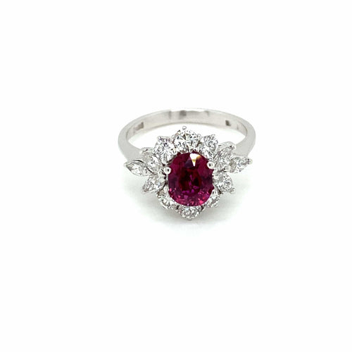 Bague 52 Bague entourage en or blanc 18k avec rubis birman et diamants 58 Facettes