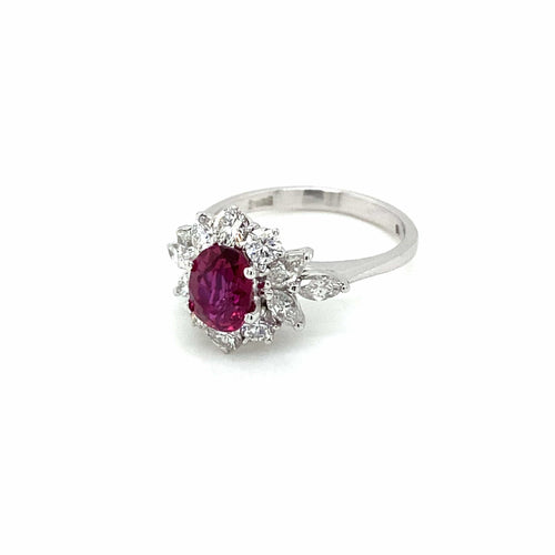 Bague 52 Bague entourage en or blanc 18k avec rubis birman et diamants 58 Facettes