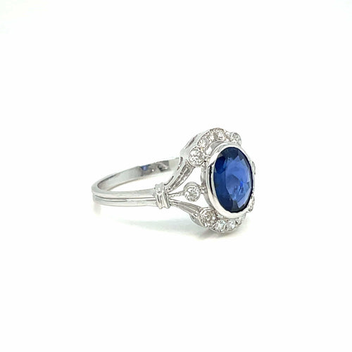 Bague 55 Art déco - Bague en or blanc 18 carats, saphir birman et diamants 58 Facettes