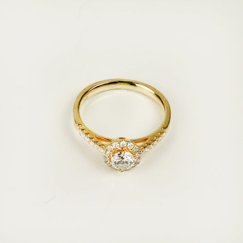 Bague 52.5 Bague halo en or jaune 18 carats avec diamants brillants 58 Facettes 2952