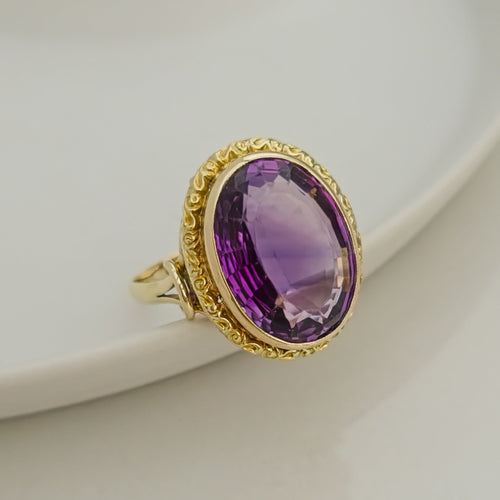 Bague 67 Bague vintage en or jaune 14K avec améthyste ovale 10 ct 58 Facettes 3135