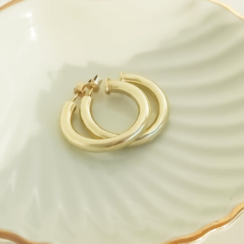 Boucles d'oreilles Créoles classiques - Boucles d'oreilles en or 14 carats 58 Facettes 3164