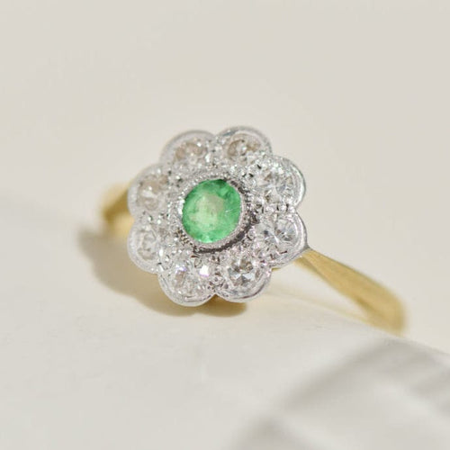 Bague 48 Bague vintage florale en or jaune 750, émeraude et diamants 58 Facettes