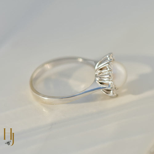 Bague 54 Bague vintage en or blanc 14 carats avec perle Mabe et diamants 58 Facettes