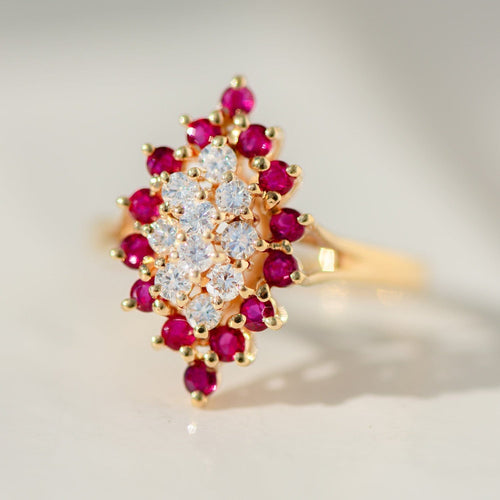 Bague 61.5 Bague cocktail vintage en or jaune 14 carats, rubis et diamants 58 Facettes