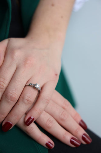 Bague 53 Mauboussin Courtisane - Bague solitaire en or blanc et diamants 58 Facettes 2057826CN