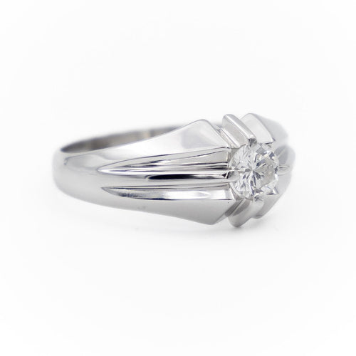 Bague 63 Bague solitaire en or blanc 18 carats avec diamant taille brillant 58 Facettes 2133833CN