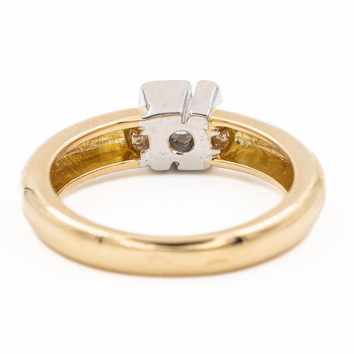 Bague 53 Bague en or jaune et or blanc 18 carats sertie d’un diamant 58 Facettes 2218648CN