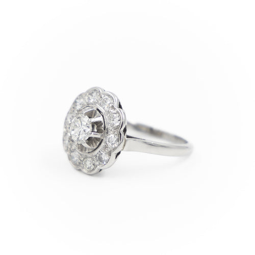 Bague 50 Bague marguerite rétro en platine 900 sertie de diamants 58 Facettes 2226833CN