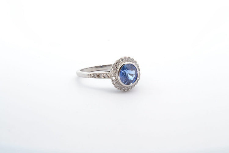 Bague 55 Bague en platine au saphir rond et diamants 58 Facettes 22712 25089