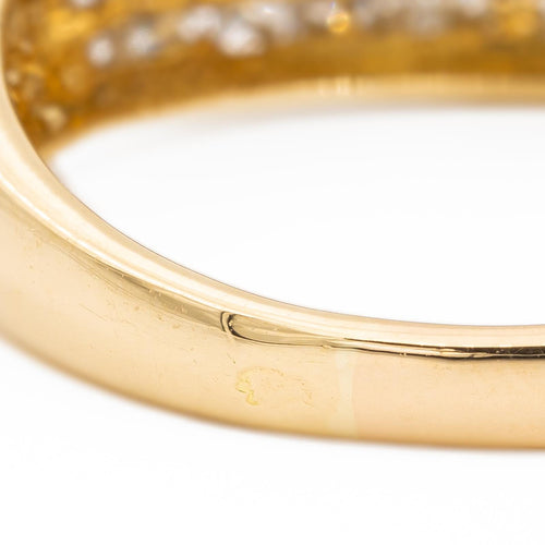 Bague 58 Bague bombée en or jaune 18 carats pavée de diamants 58 Facettes 2301450CN