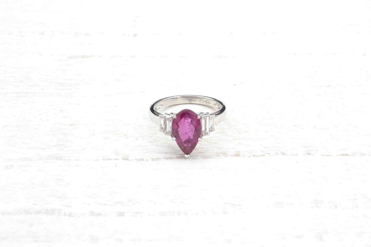 Bague 53 Bague en or blanc 18k avec tourmaline poire et diamants 58 Facettes 23351