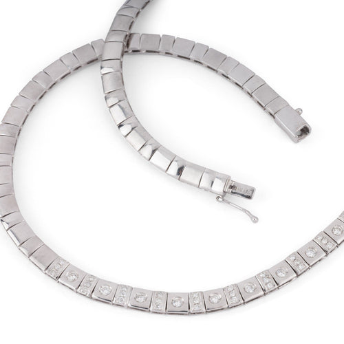Collier Collier maillons carrés pavés en or gris 18k et diamants 58 Facettes 1