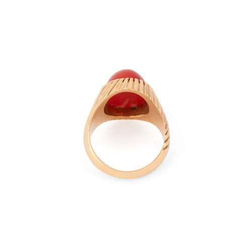 Bague 58 Bague chevalière cabochon corail en or jaune 14k 58 Facettes 1